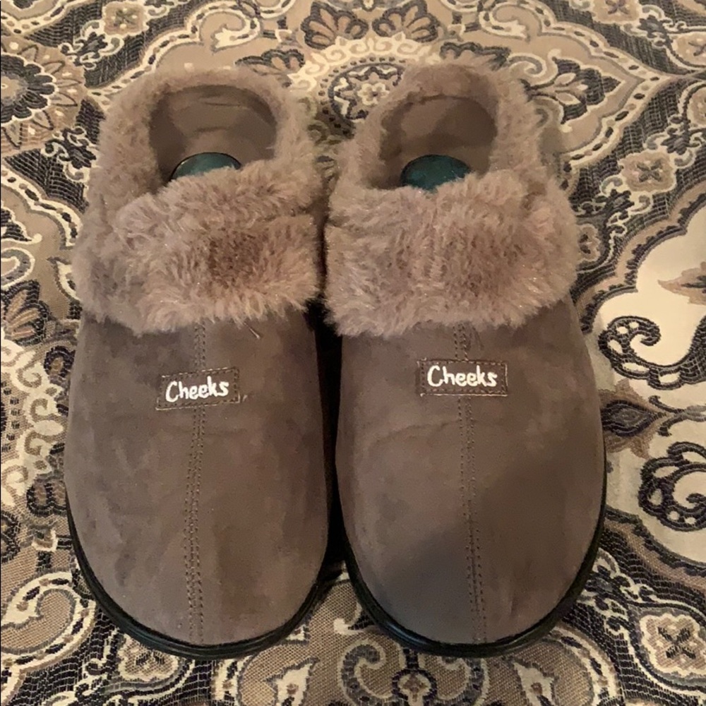 Slippers